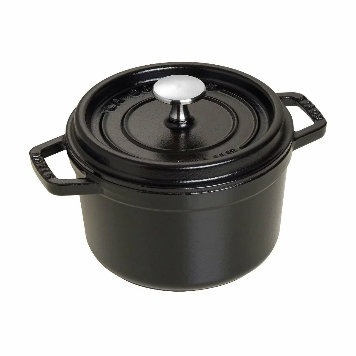 Staub 1.25 Qt. Round Cocotte/Dutch Oven | Matte Black 3 Staub 1.25 Qt. Round Cocotte/Dutch Oven | Matte Black