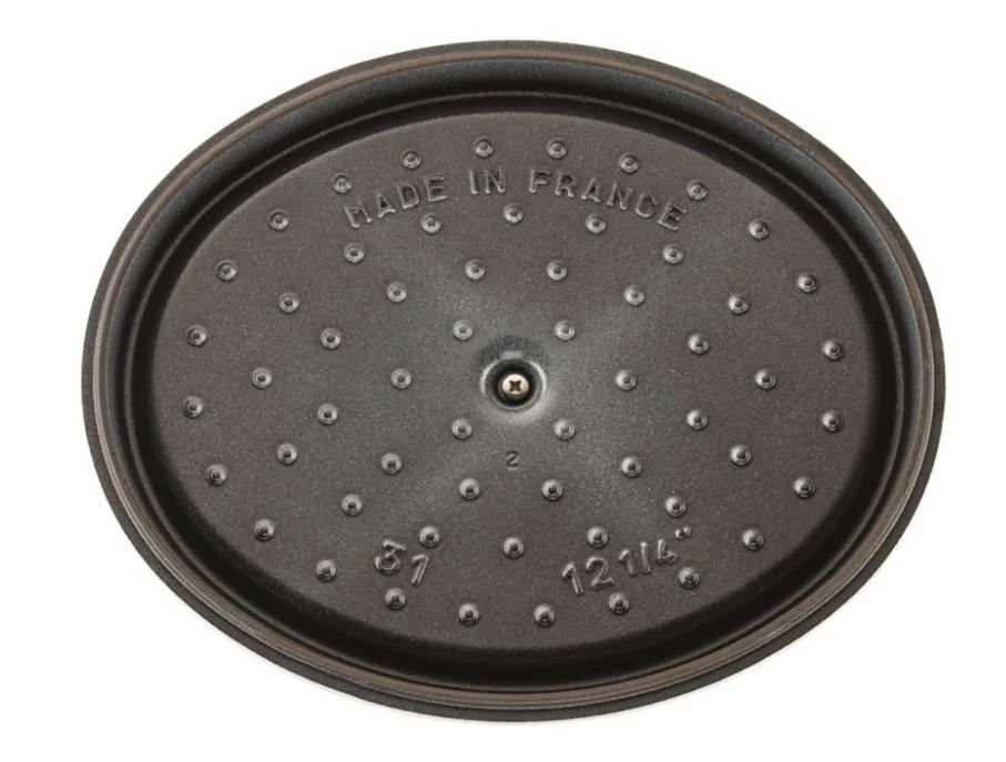 Staub 5.75 Qt. Oval Coq Au Vin Cocotte/Dutch Oven | White 6 Staub 5.75 Qt. Oval Coq Au Vin Cocotte/Dutch Oven | White - Image 4