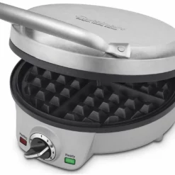 Cuisinart 4-Slice Square Belgian Waffle Maker | Round
