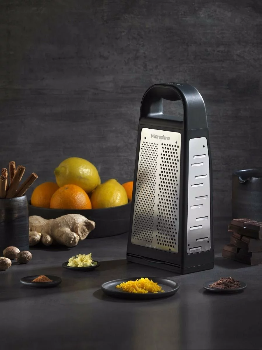 Microplane Elite Box Grater | Black 5 Microplane Elite Box Grater | Black - Image 3