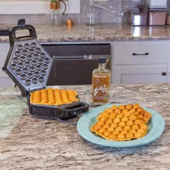 Cucina Pro CucinaPro Bubble Waffler | Black 14 Cucina Pro CucinaPro Bubble Waffler | Black -Food Prep Tools Shop gift guide images smaller 0012 gift guides 2022 2814