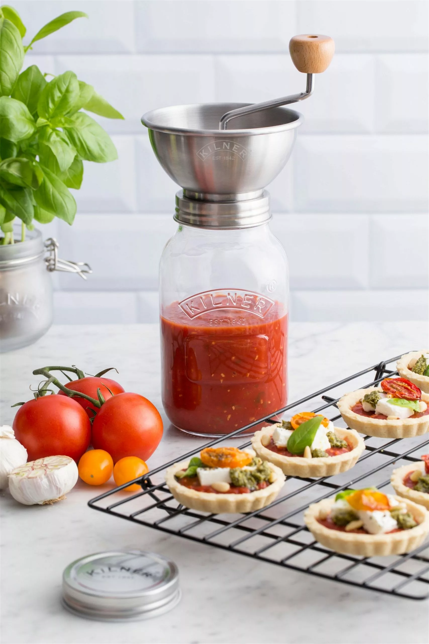 Kilner Sauce Press Jar Set 9 Kilner Sauce Press Jar Set - Image 7