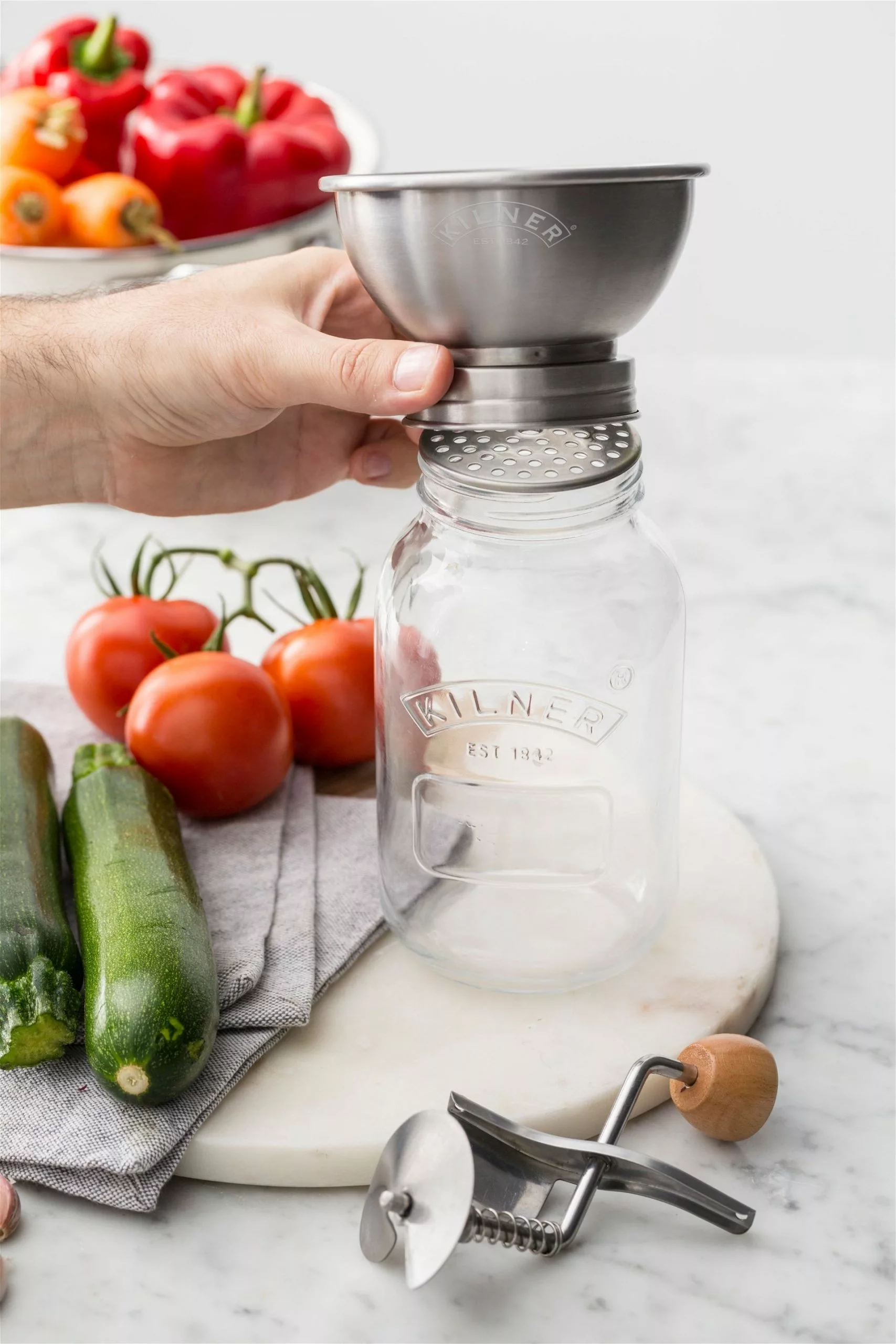 Kilner Sauce Press Jar Set 10 Kilner Sauce Press Jar Set - Image 8