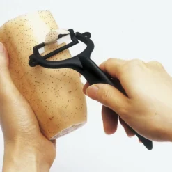 Kyocera Ceramic Vegetable Peeler - Black -Food Prep Tools Shop kyocera ceramic vegetable peeler black cp 10nbk