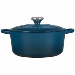 Le Creuset 4.5 Qt. Round Signature Dutch Oven With Stainless Steel Knob | Deep Teal 10 Le Creuset 4.5 Qt. Round Signature Dutch Oven With Stainless Steel Knob | Deep Teal -Food Prep Tools Shop ls2501 247dss 2