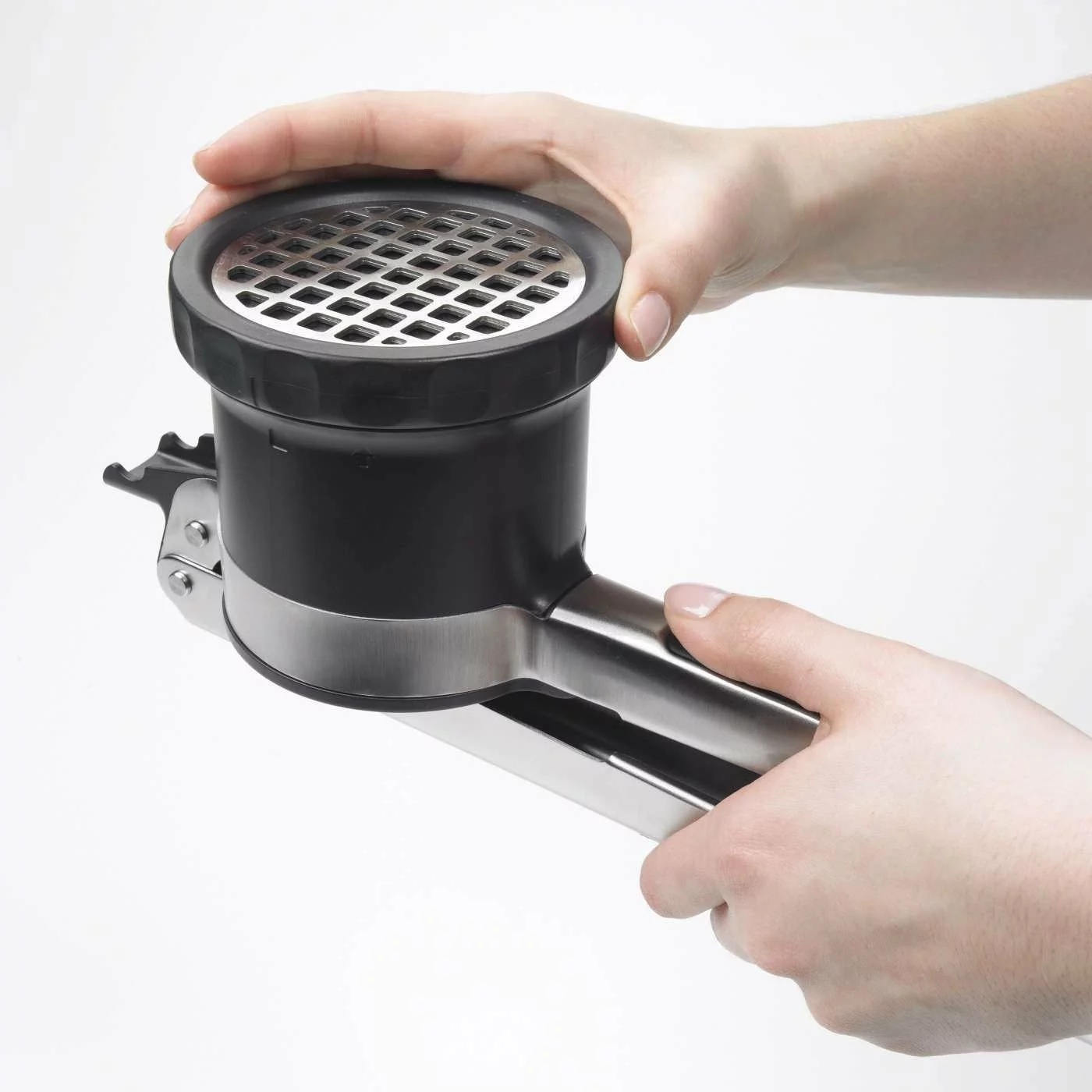 OXO 3-in-1 Adjustable Potato Ricer 6 OXO 3-in-1 Adjustable Potato Ricer - Image 4