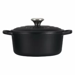 Le Creuset 3.5 Qt. Round Signature Dutch Oven With Stainless Steel Knob | Licorice 9 Le Creuset 3.5 Qt. Round Signature Dutch Oven With Stainless Steel Knob | Licorice -Food Prep Tools Shop rs11436 ls2501 2220ss 2 lpr
