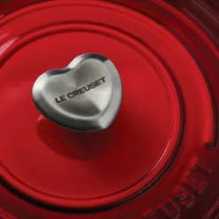 Le Creuset 3.5 Qt. Round Signature Dutch Oven With Stainless Steel Heart Knob | Cerise/Cherry Red -Food Prep Tools Shop rs13352 201020 lecreuset heartknob 0538 ret2