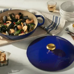 Le Creuset 3.5Qt Signature Braiser Eiffel Tower Collection | Indigo 12 Le Creuset 3.5Qt Signature Braiser Eiffel Tower Collection | Indigo -Food Prep Tools Shop rs16310 le creuset eiffeltowerindigobraiser recipe ret lpr