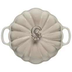 Le Creuset 4 Qt. Pumpkin Cocotte | Meringue -Food Prep Tools Shop rs17283 pumpkin2 3