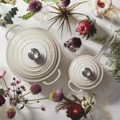 Le Creuset 5.5 Qt. Round Signature Cast Iron Dutch Oven With Stainless Steel Knob | Meringue White 14 Le Creuset 5.5 Qt. Round Signature Cast Iron Dutch Oven With Stainless Steel Knob | Meringue White -Food Prep Tools Shop rs9169 spring 2019 meringueflowers 1130 1